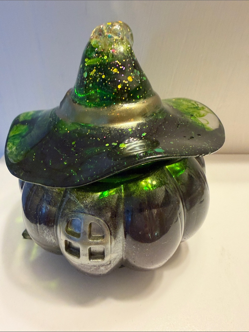 Handmade Resin  Pumpkin House Decorative Jar - Picture 3 of 5